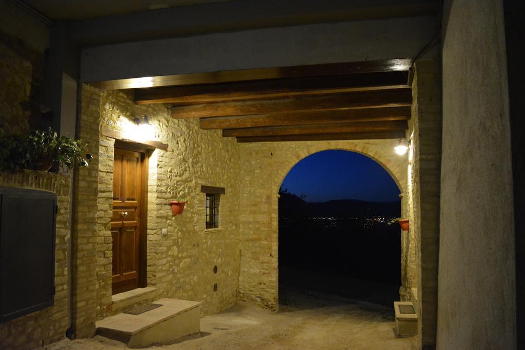 A Casa Di Mi Appartamenti Vacanza 몬테팔코 외부 사진