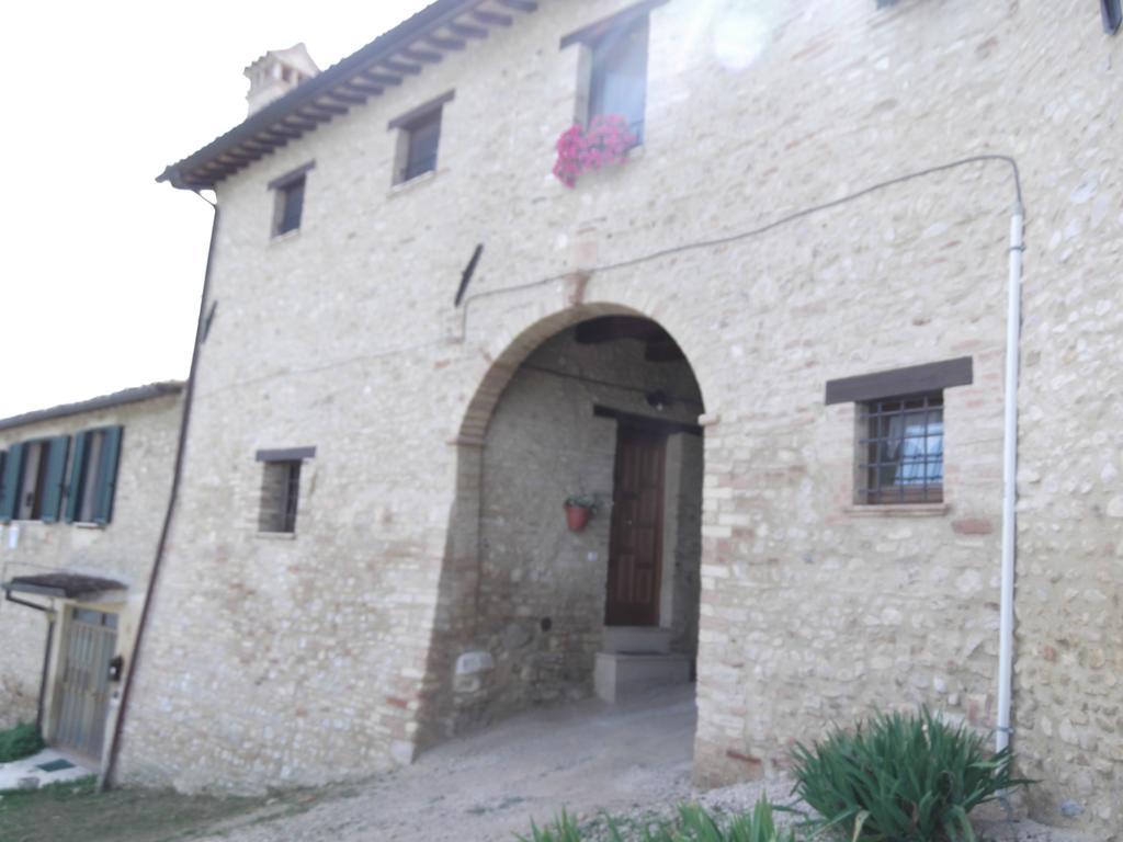 A Casa Di Mi Appartamenti Vacanza 몬테팔코 객실 사진
