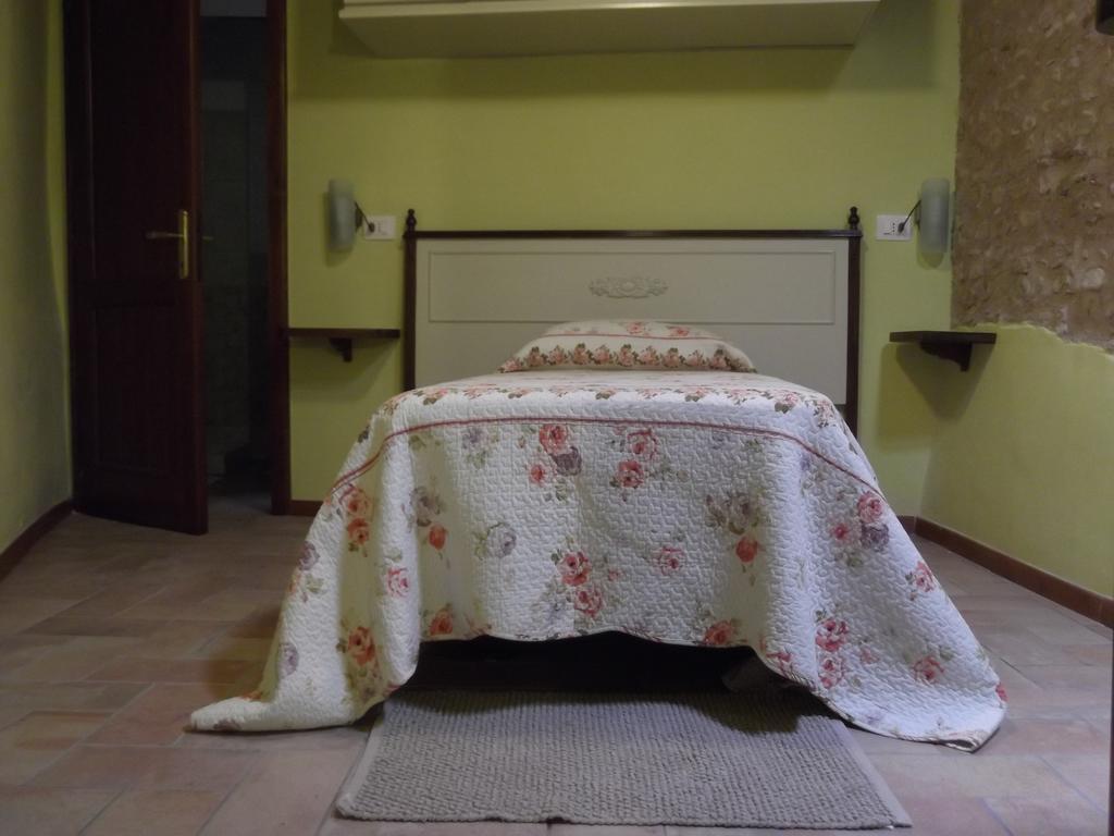 A Casa Di Mi Appartamenti Vacanza 몬테팔코 객실 사진
